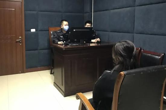 重庆冯女士最新爆料抖音,揭秘某事件背后惊人真相！  第2张